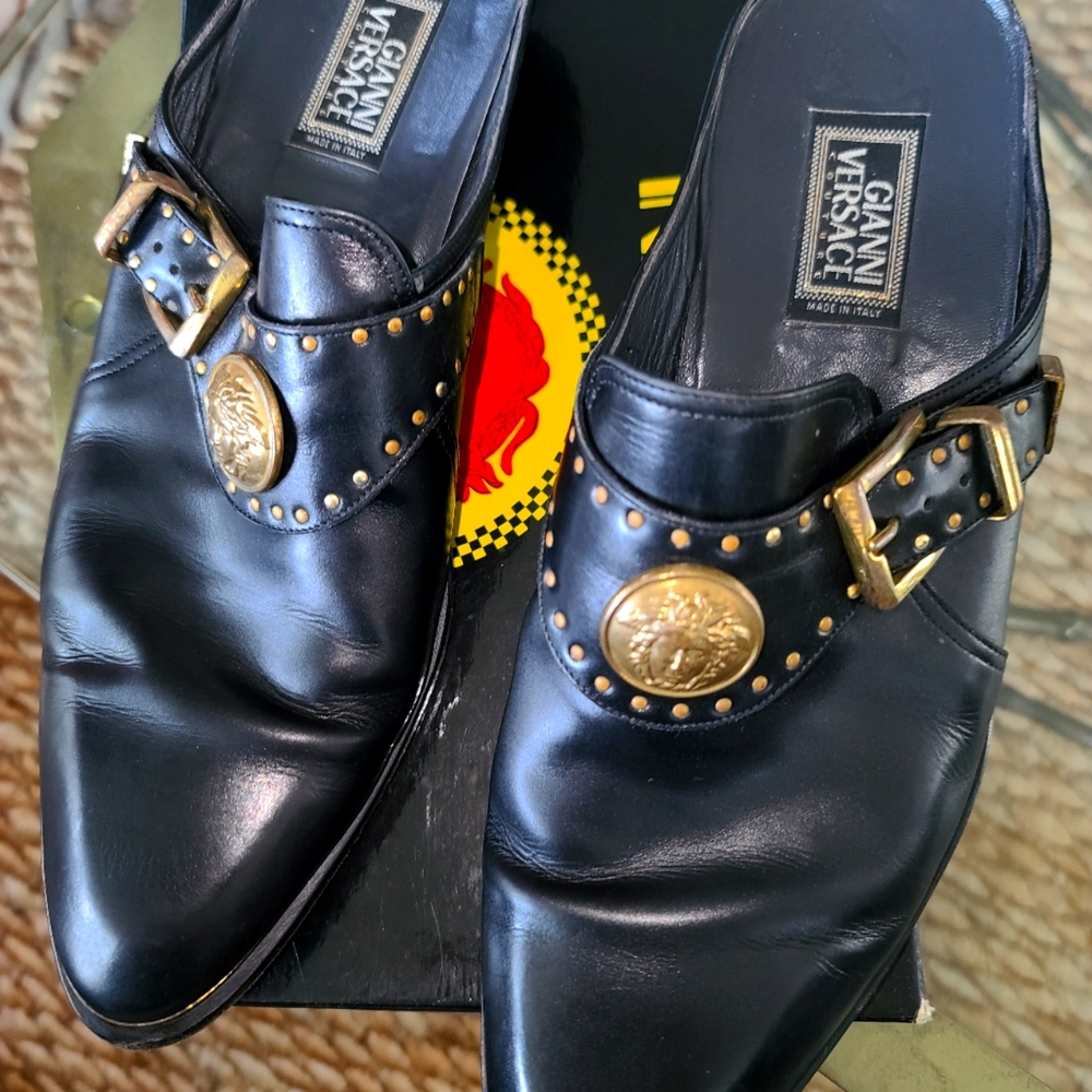Vintage 90s Gianni Versace Medusa Leather Mules Slides Baby-Lux Nero
